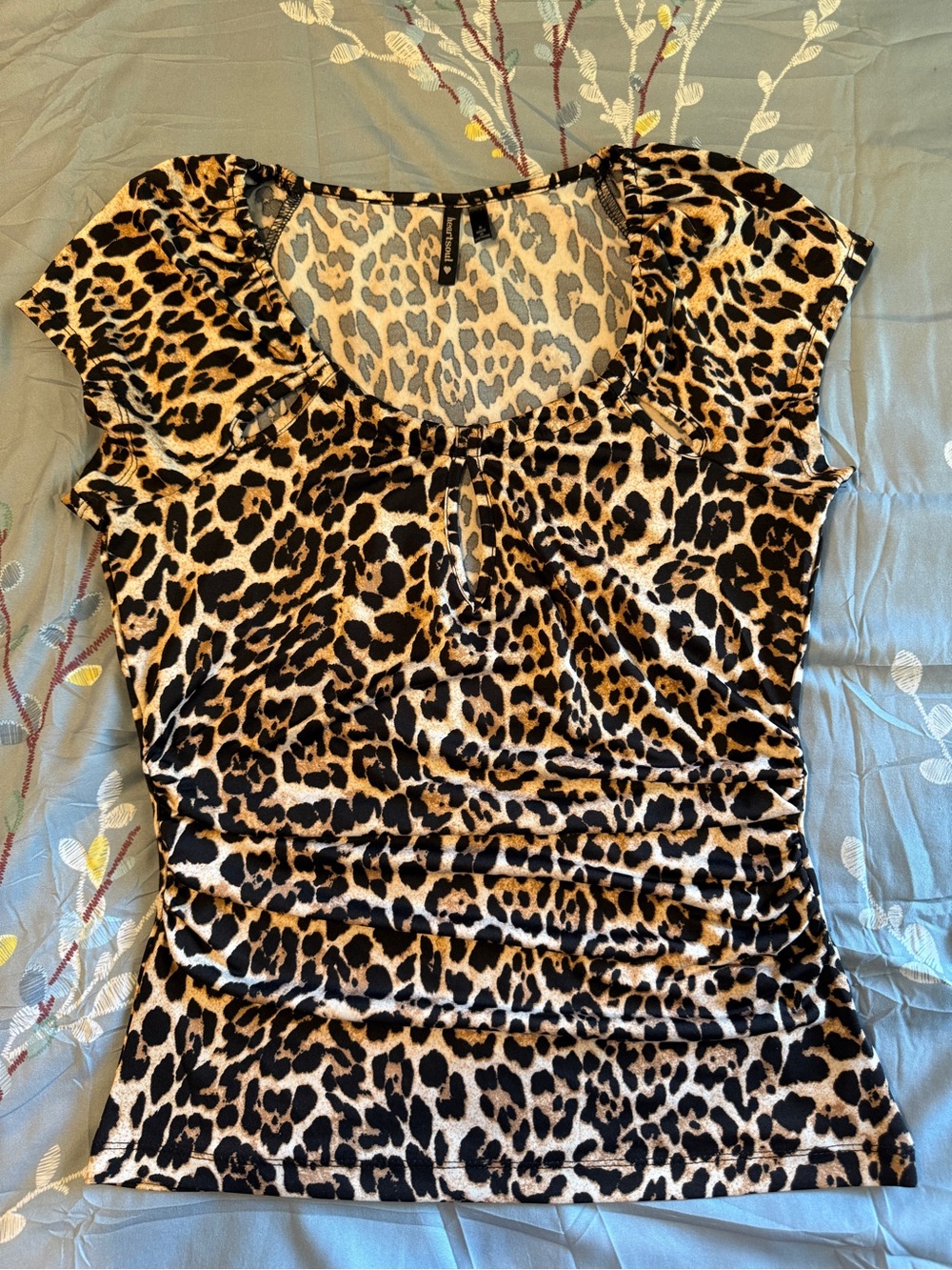 Leopard Print Top - Picture 3 of 12